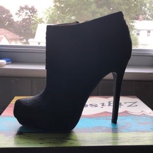 Zigi Soho Haben Black Bootie